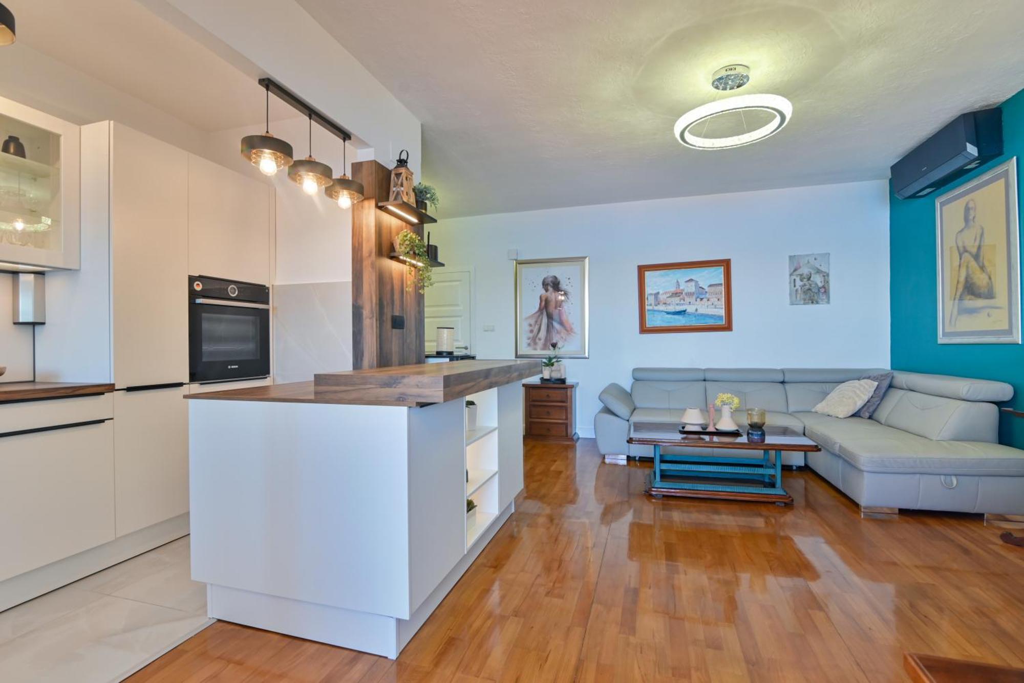 Apartment Spira Puovica Трогир Екстериор снимка