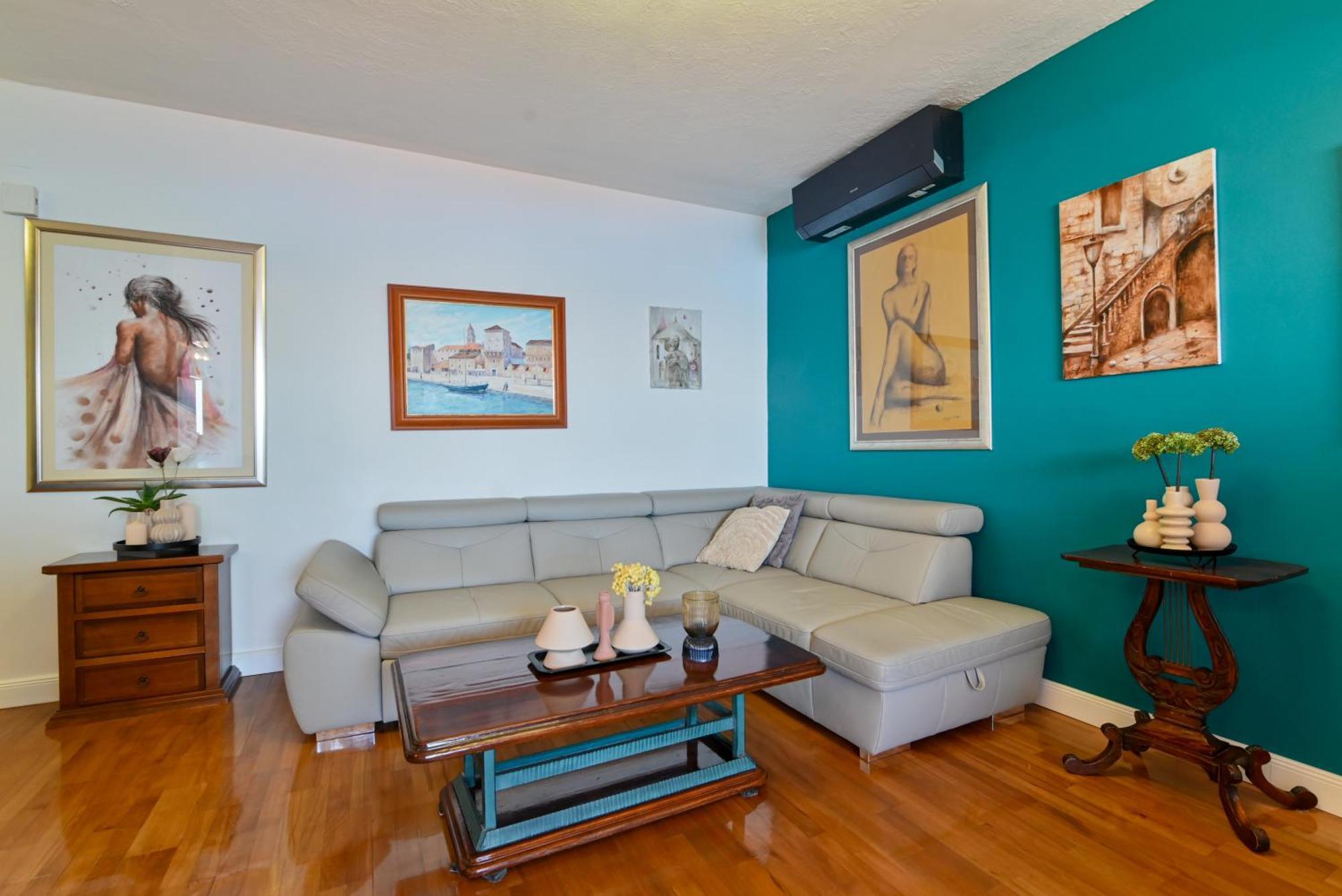 Apartment Spira Puovica Трогир Екстериор снимка