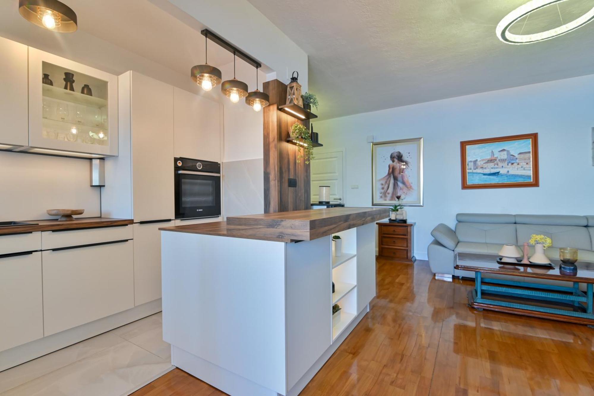 Apartment Spira Puovica Трогир Екстериор снимка