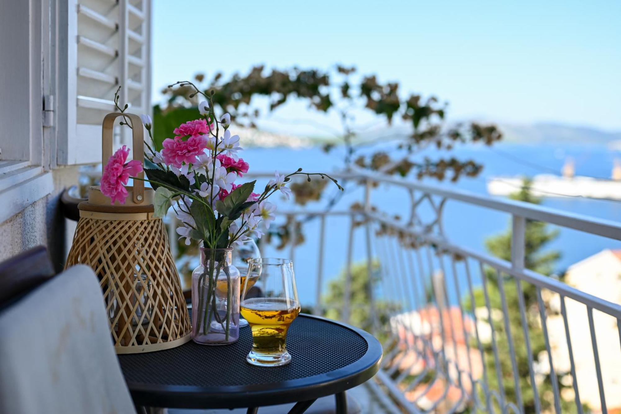 Apartment Spira Puovica Трогир Екстериор снимка